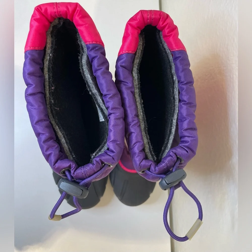 Sorel Flurry Youth Pink and‎ Purple Snow Boots Size 1